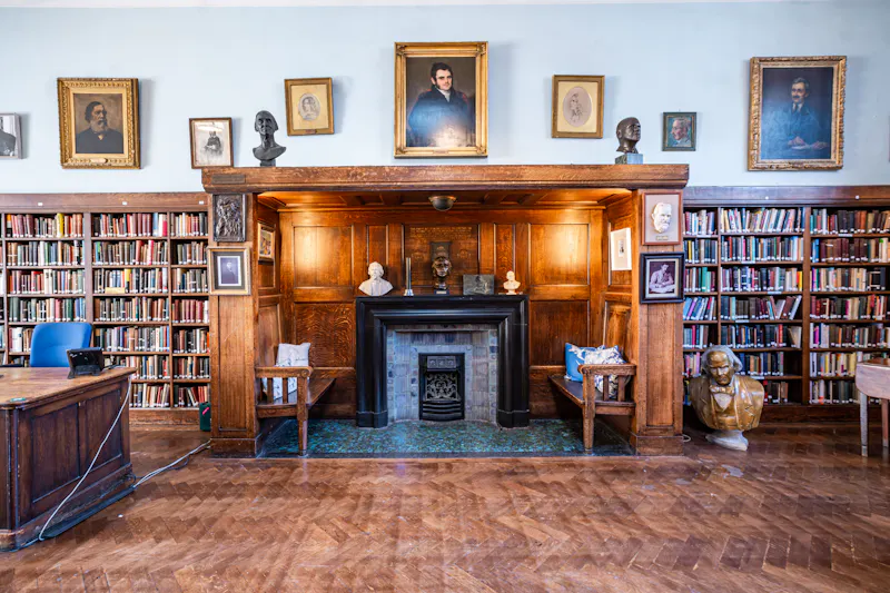 Fireplace at Chancery Lane Hall, P611 (photo 30)