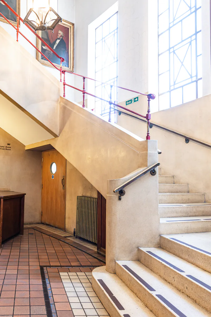 Staircase at Chancery Lane Hall, P611 (photo 11)