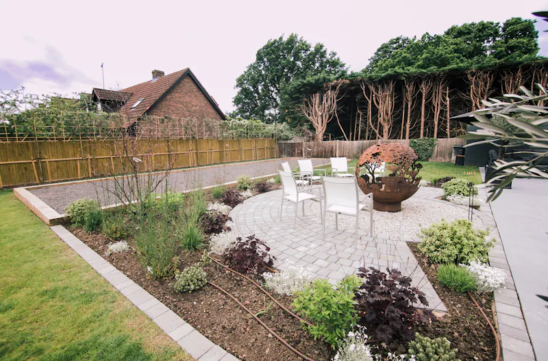 Terrace/Patio at Private Surbiton Swimming Pool , SW1 (photo 2)
