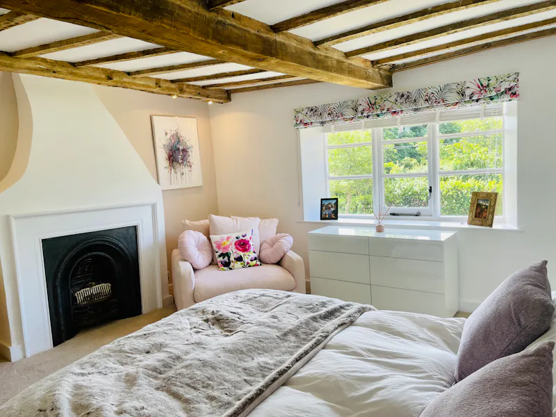 Beams at Woodchurch  Farmhouse, L733 (photo 26)