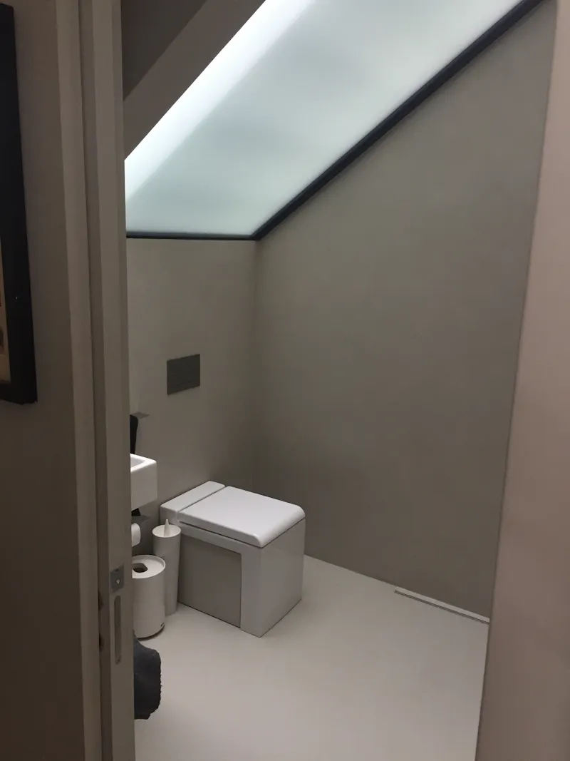 Bathroom at Ashby Mews Industrial, N518 (photo 27)
