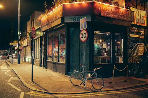 Hoxton Venue, R860