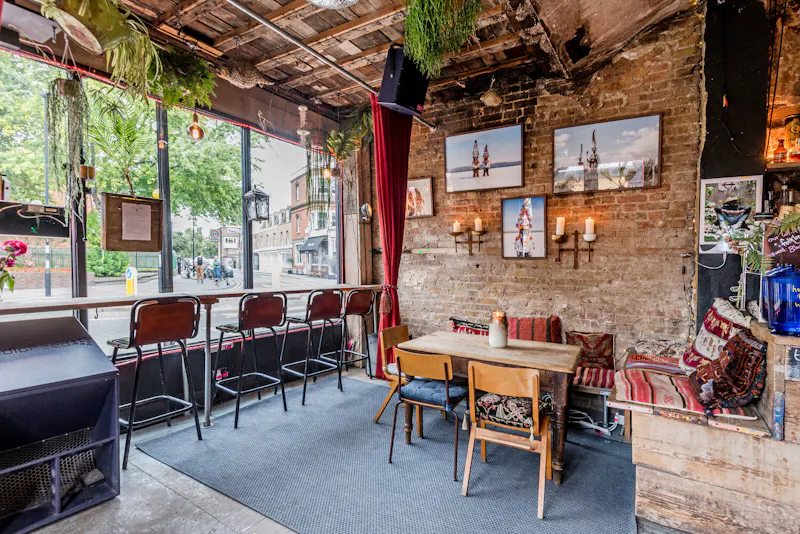 Exposed brick at Hoxton Venue, R860 (photo 6)