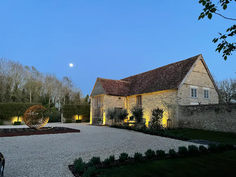 Driveway at Great Milton Barn and Home, L734 (photo 62)
