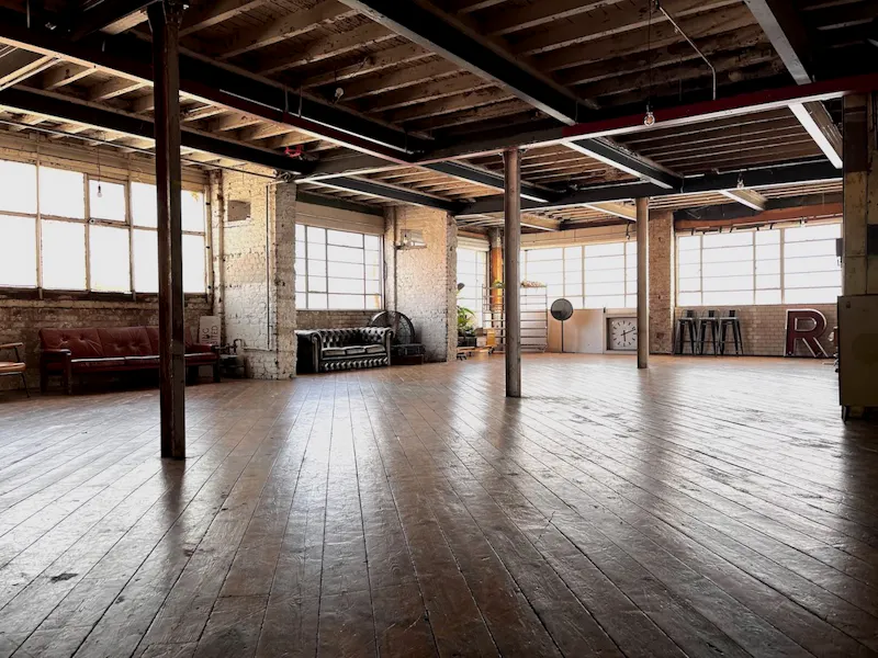Industrial Seven Sisters studio, N278 (photo 2)