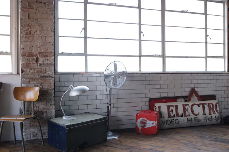 Industrial Seven Sisters studio, N278 (photo 33)