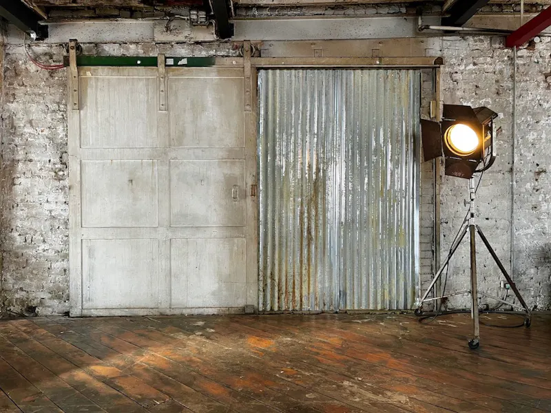 Industrial Seven Sisters studio, N278 (photo 41)