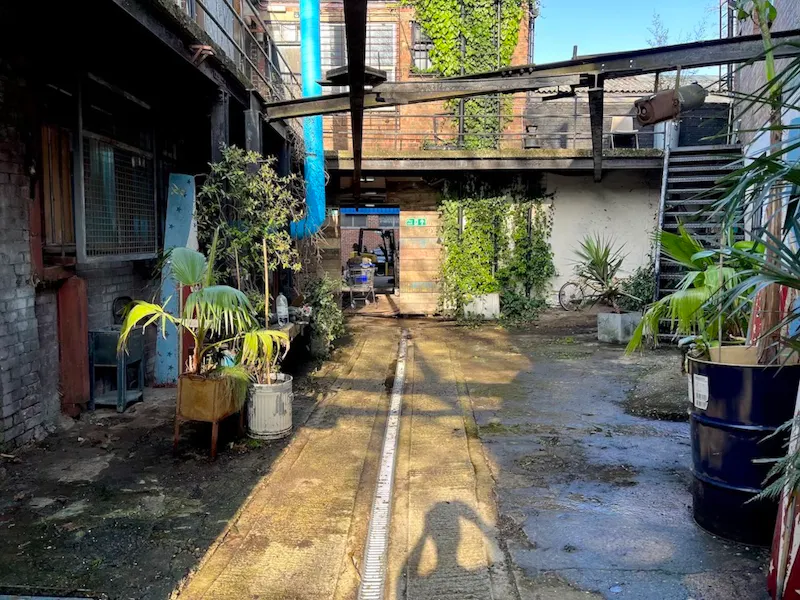 Courtyard at Industrial Seven Sisters studio, N278 (photo 61)