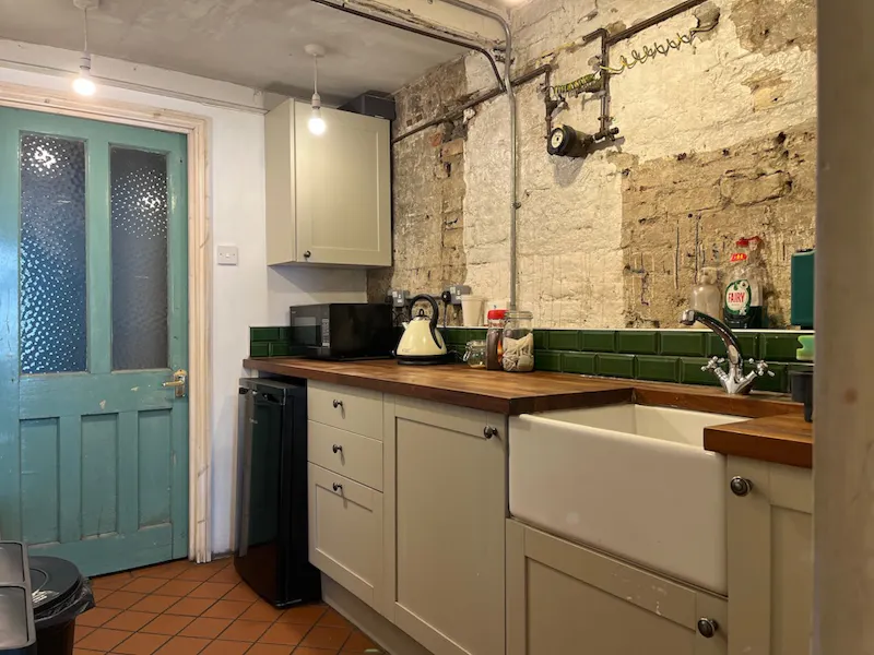 Kitchen at Industrial Seven Sisters studio, N278 (photo 48)