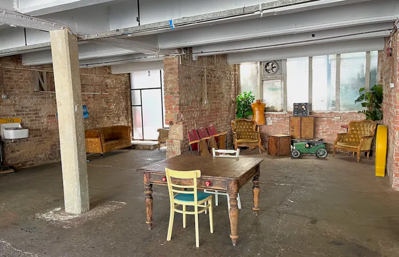 Industrial Seven Sisters studio, N278 (photo 21)