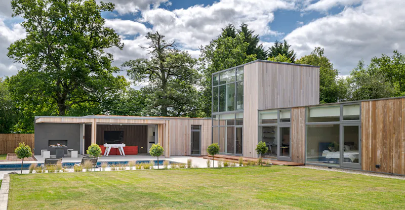 Bel Air modern home, D2582 (photo 117)