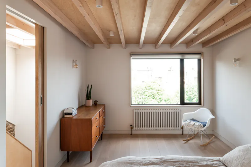 Bedroom at Earthy London Terrace, B1991 (photo 40)