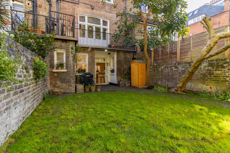 Garden at Barons Court family home, B1983 (photo 45)