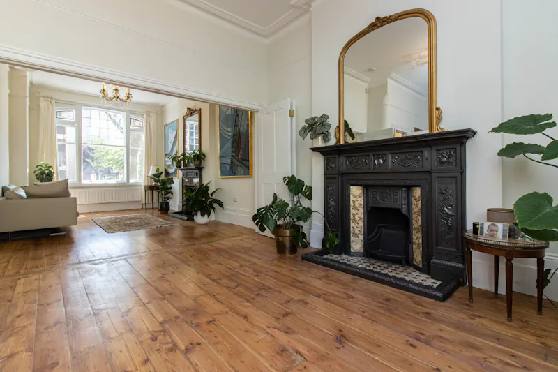 Barons Court family home, B1983 (photo 18)