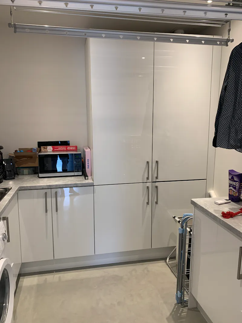 Utility room at Family Elstree Modern Home, D2648 (photo 9)