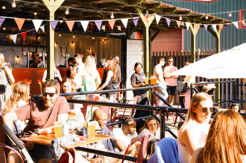 Social Club in Walthamstow, N520 (photo 13)