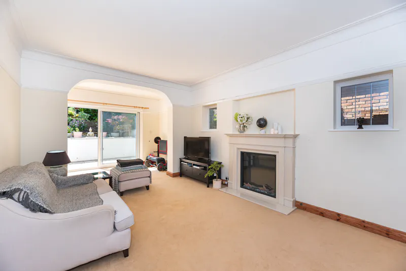 Bright family home in Purley, D2650 (photo 22)