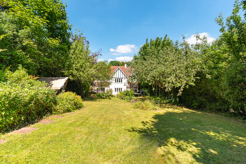 Bright family home in Purley, D2650 (photo 48)