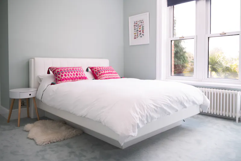 Bedroom at Stylish Chislehurst villa, B1990 (photo 26)