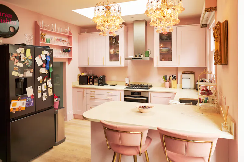 Kitchen at Elegant Camden Apartment, F1224 (photo 12)