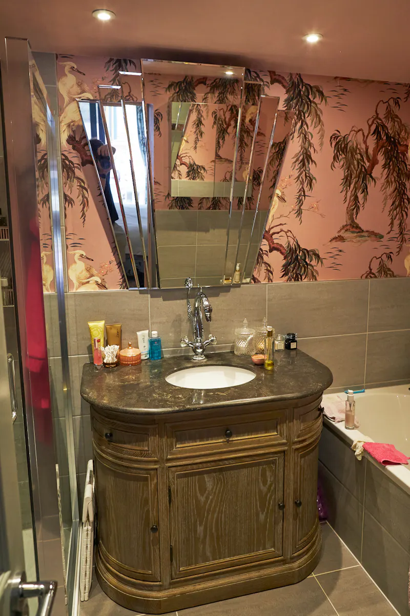 Elegant Camden Apartment, F1224 (photo 16)