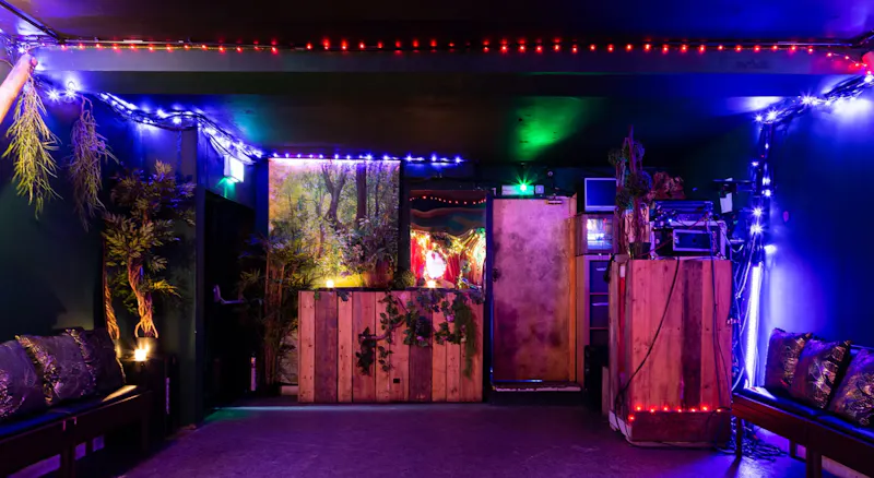 Hoxton Venue, R860 (photo 17)