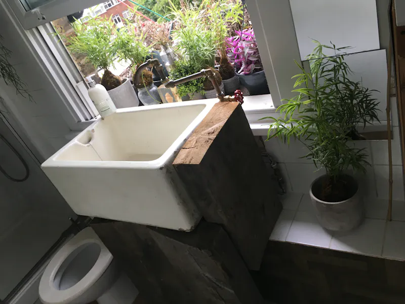 Bathroom at Hoxton Venue, R860 (photo 45)