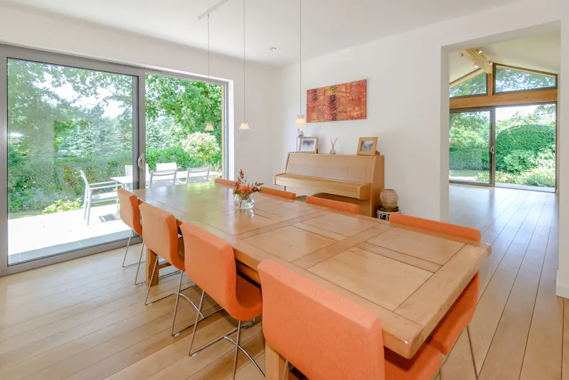 Minimalist Peaslake house, D2652 (photo 6)