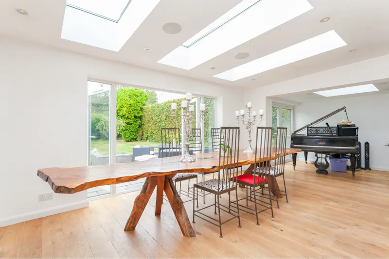 Dining room at Vacant Rickmansworth house, D2638 (photo 4)