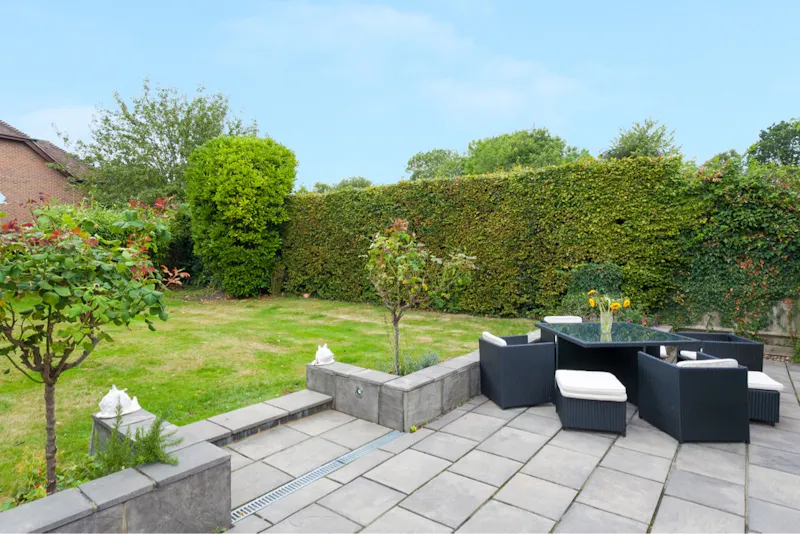 Terrace/Patio at Vacant Rickmansworth house, D2638 (photo 20)