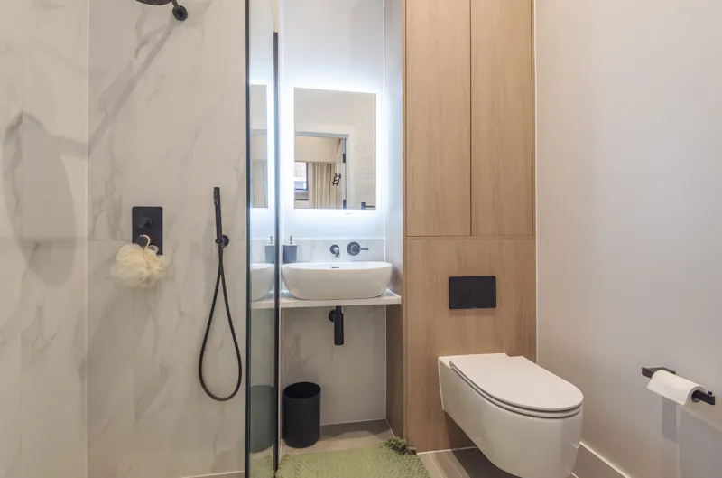 Bathroom at London Church Apartment , F1226 (photo 18)