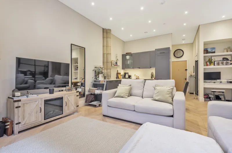 London Church Apartment , F1226 (photo 7)