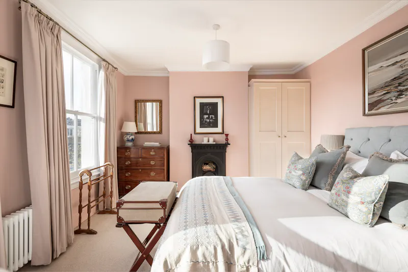 Bedroom at Colourful Vauxhall terrace, D2653 (photo 27)