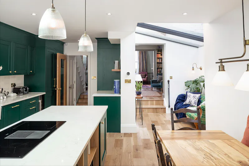 Colourful Vauxhall terrace, D2653 (photo 9)