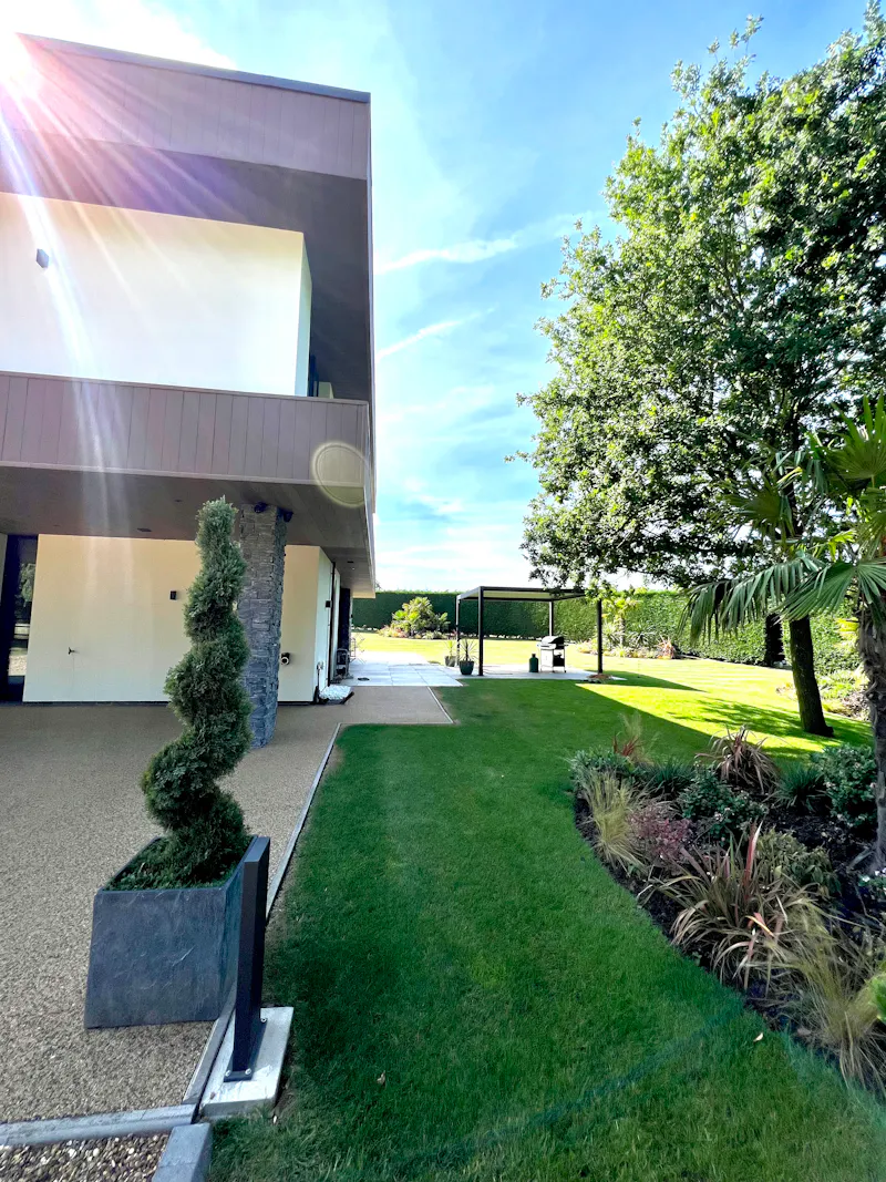 Modern Radlett House, K465 (photo 41)