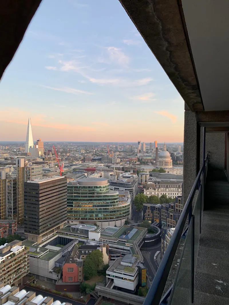 37th floor Barbican apartment, F1228 (photo 33)
