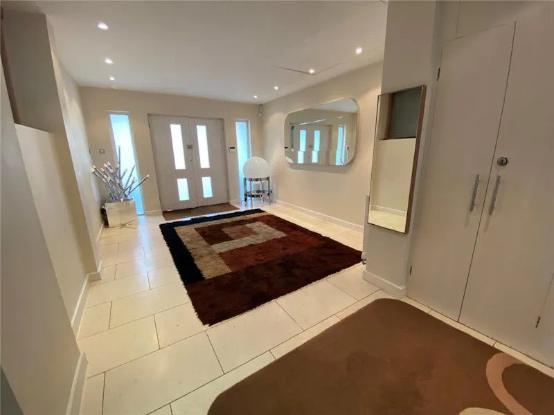 Entrance hall at Retro Eastbourne Home, D2655 (photo 15)