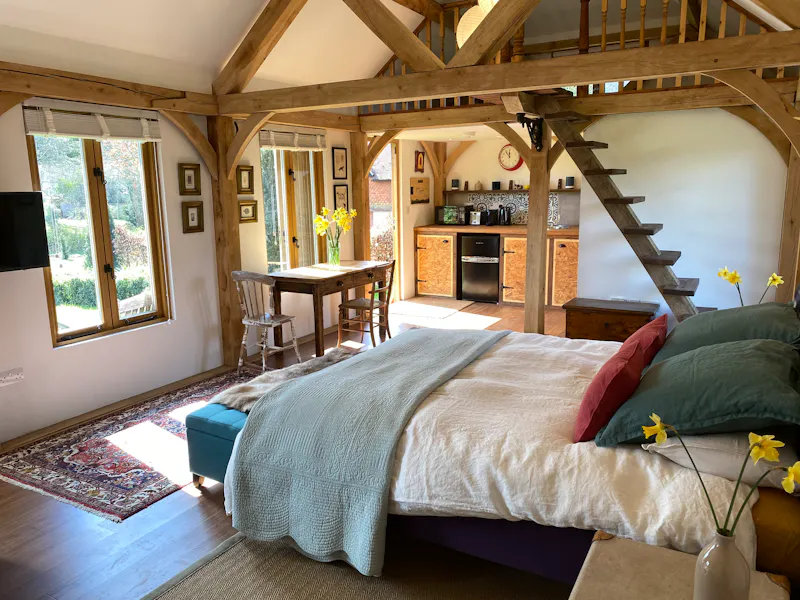Beams at Edwardian Milford Vicarage, E507 (photo 9)