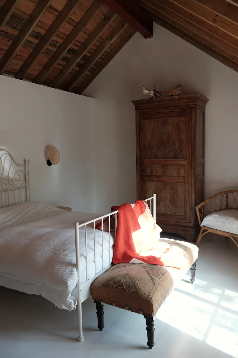 Bedroom at Rustic timber cottage in Rye, C926 (photo 14)