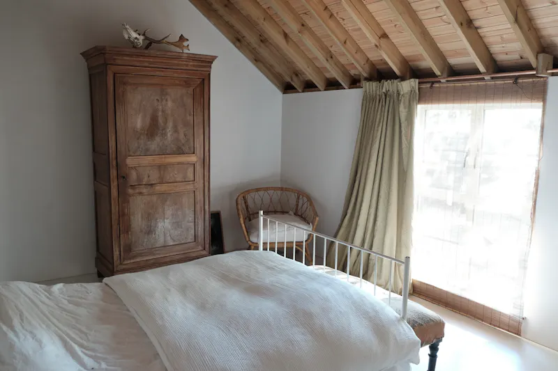 Rustic timber cottage in Rye, C926 (photo 13)