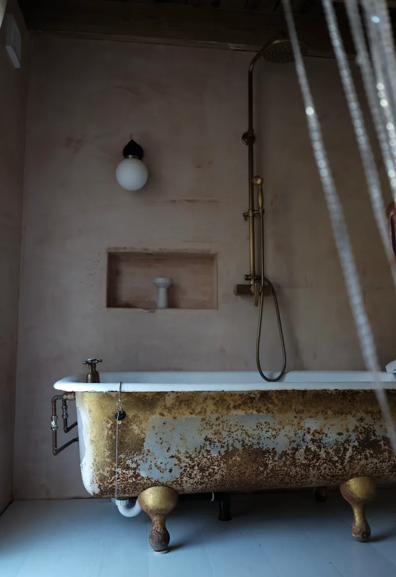 Bathroom at Rustic timber cottage in Rye, C926 (photo 7)