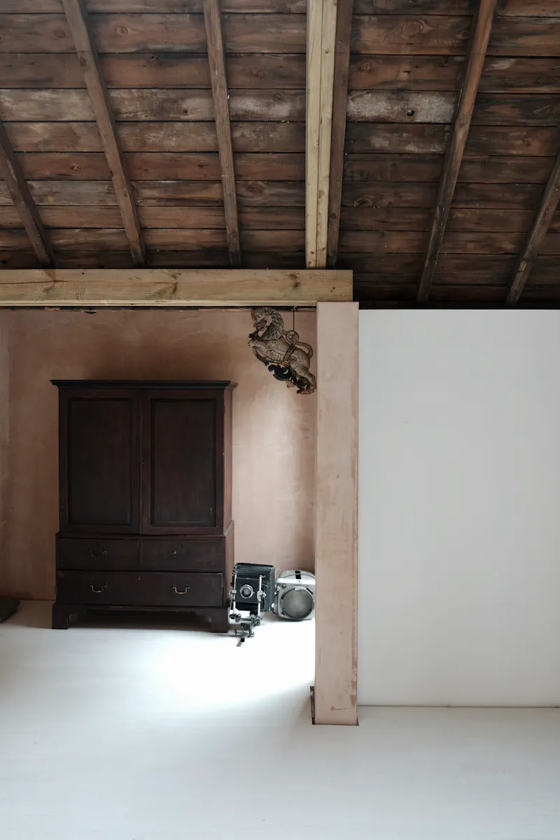 Rustic timber cottage in Rye, C926 (photo 8)