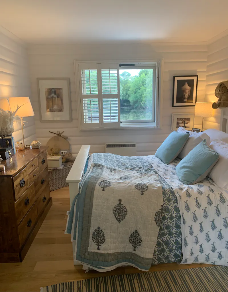 Bedroom at Norwegian style Marlow lodge , D2657 (photo 10)