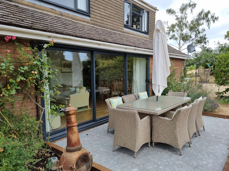 Secluded Cobham cottage, C927 (photo 12)