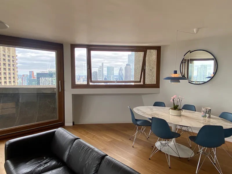 37th floor Barbican apartment, F1228 (photo 9)
