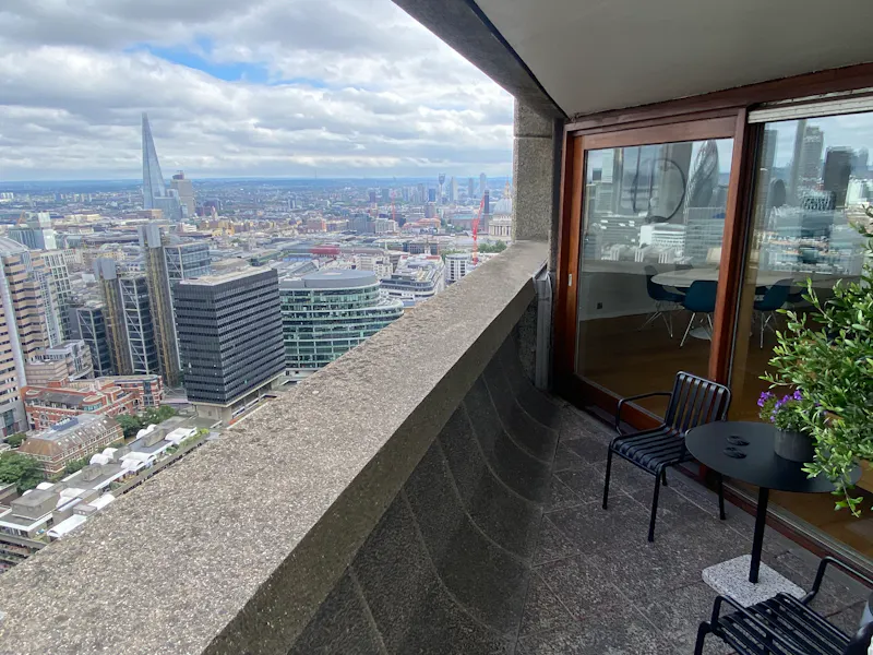 37th floor Barbican apartment, F1228 (photo 41)