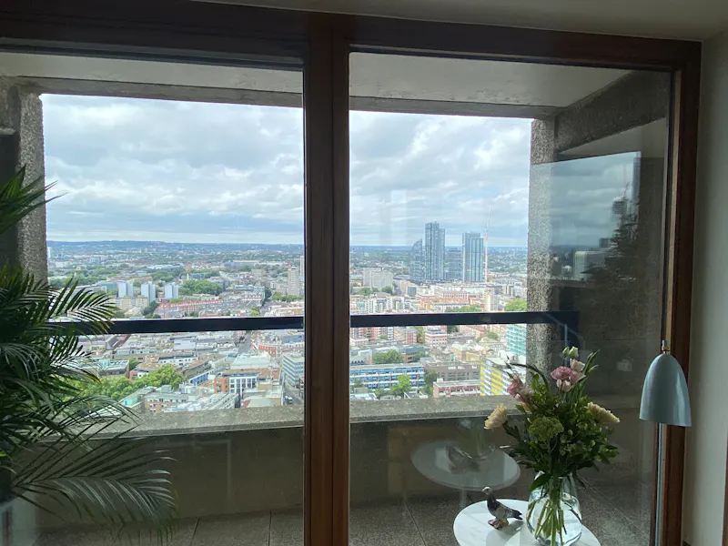37th floor Barbican apartment, F1228 (photo 14)
