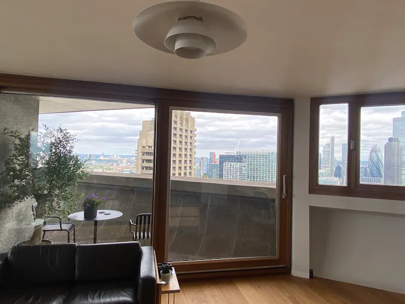 37th floor Barbican apartment, F1228 (photo 13)