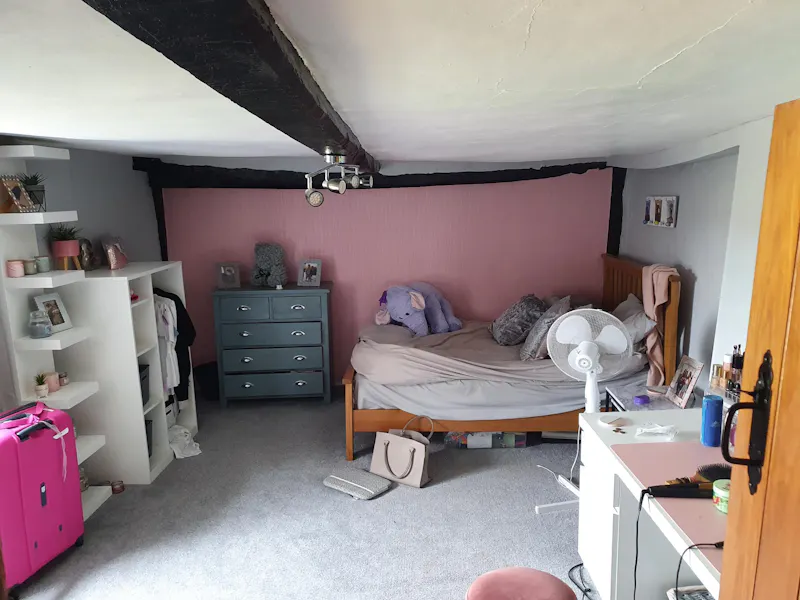 Bedroom at Woodham Ferrers Family Home, D2658 (photo 15)