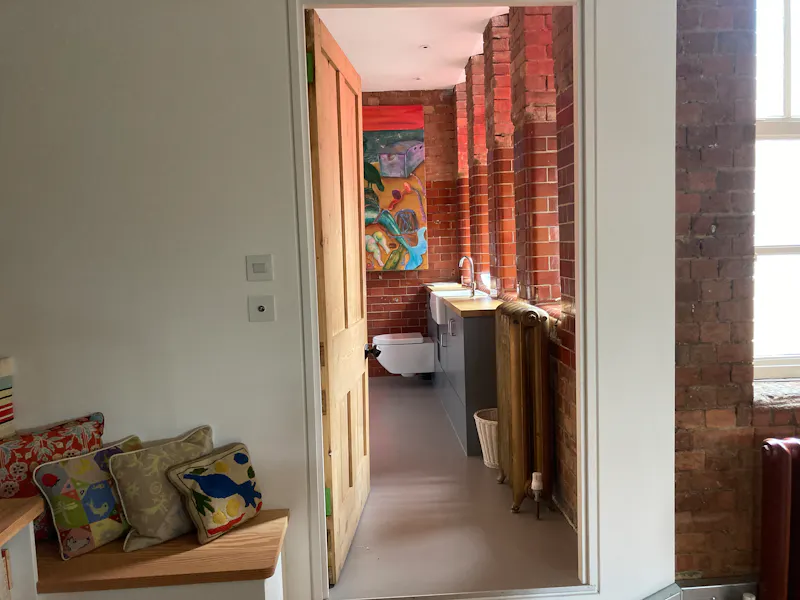 Old Street loft-style apartment, F1229 (photo 25)